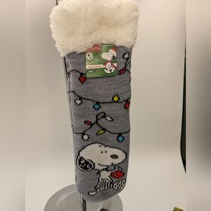 Snoopy Holiday Socks Slippers Shoe Sz 4-10 NWT